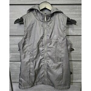 Gear Woman's Silver Hooded Vest With Phillies Logo  Small